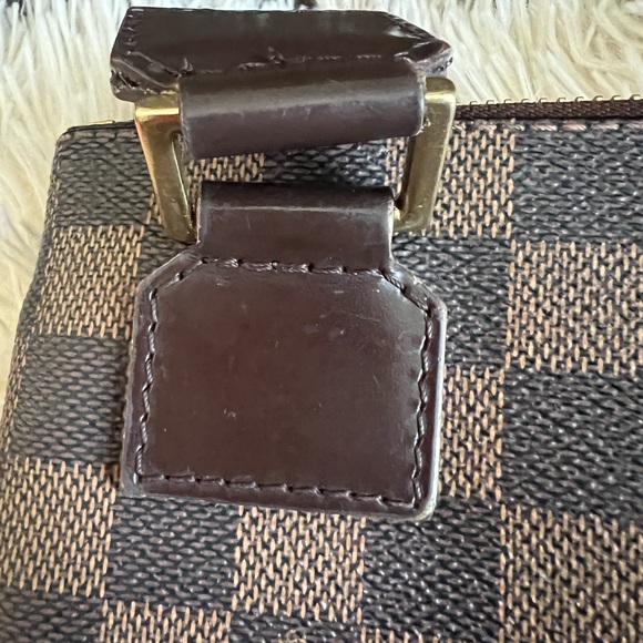 Louis Vuitton Damier Ebene Pochette Bosphore - Picture 12 of 15